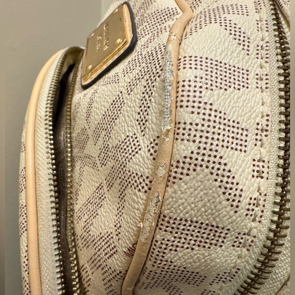 Michael Kors Jet Set Backpack - Picture 10 of 10